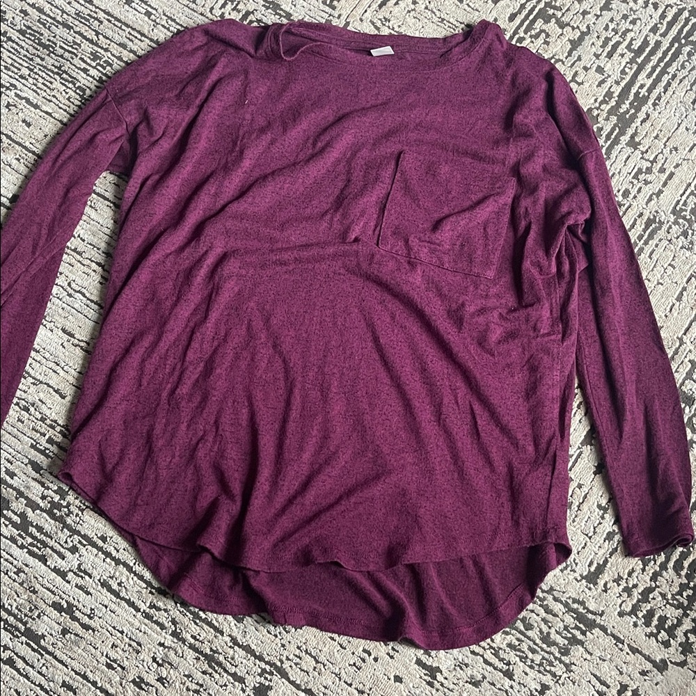 Old Navy Women's Burgundy Long Sleeve Tee